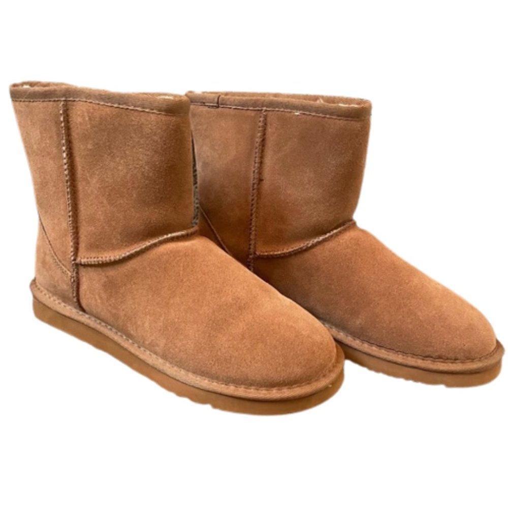 LAMO Women's Classic 6" Chestnut Suede Boots Size 9